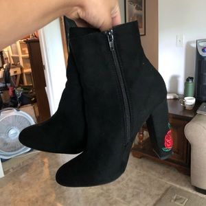 Wild diva boots